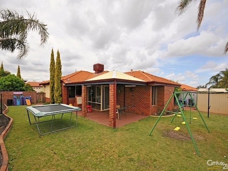 9 Danja Rise, Hocking WA 6065