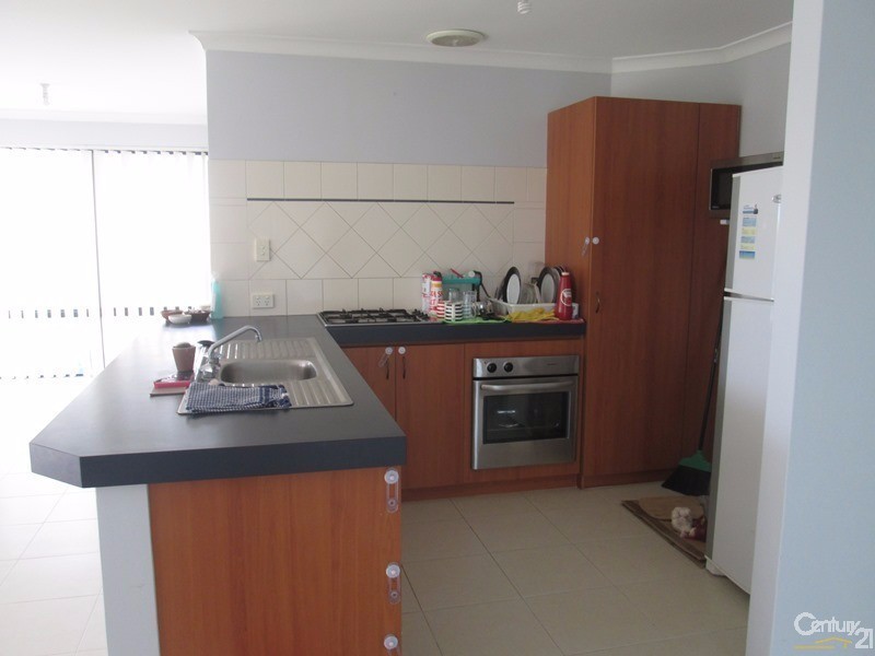 3 Grassy Way, Quinns Rocks WA 6030