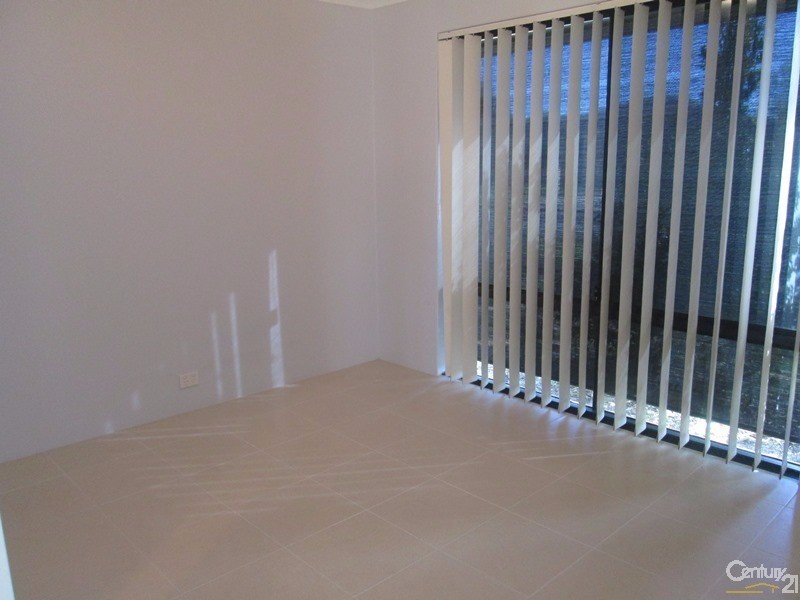 3 Grassy Way, Quinns Rocks WA 6030