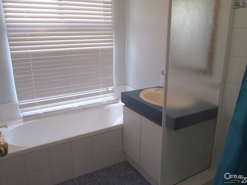 3 Grassy Way, Quinns Rocks WA 6030