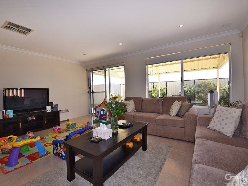 1 Wallis Avenue, Clarkson WA 6030