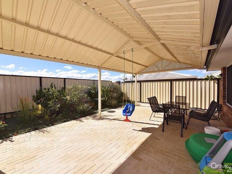 1 Wallis Avenue, Clarkson WA 6030
