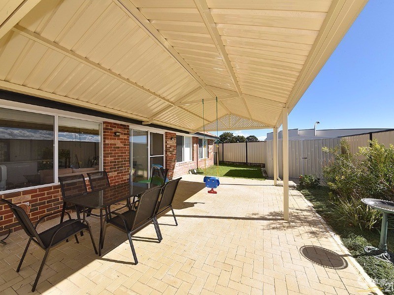 1 Wallis Avenue, Clarkson WA 6030