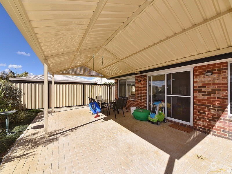 1 Wallis Avenue, Clarkson WA 6030