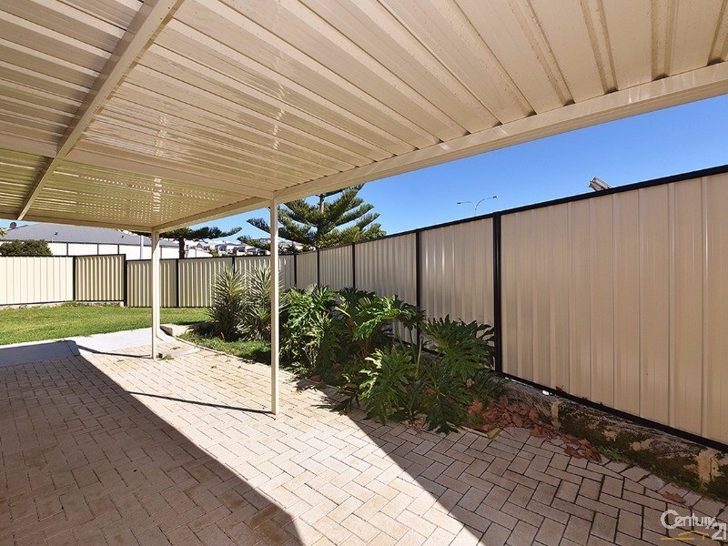 1 Wallis Avenue, Clarkson WA 6030