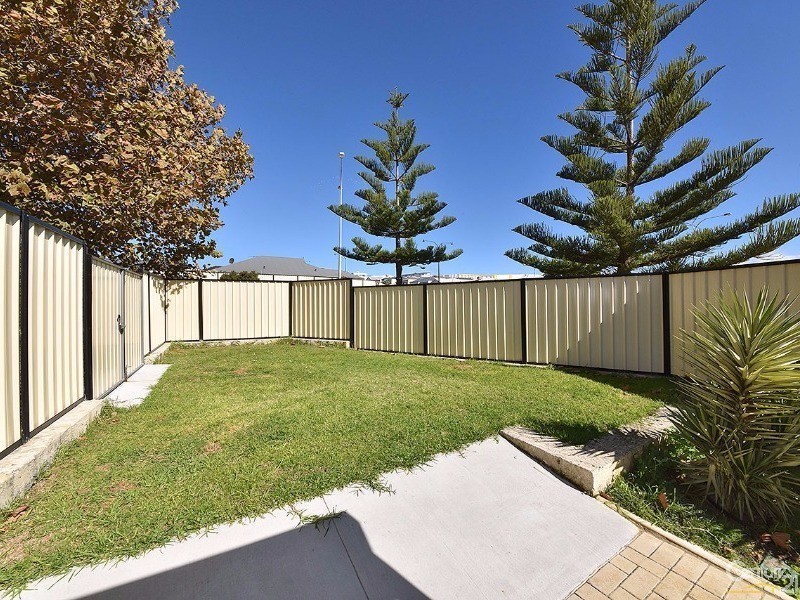 1 Wallis Avenue, Clarkson WA 6030