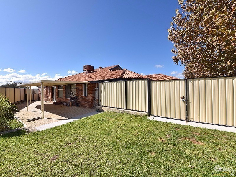 1 Wallis Avenue, Clarkson WA 6030