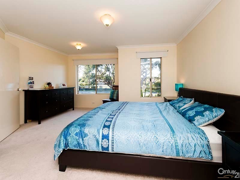 17 Durrington Glade, Clarkson WA 6030