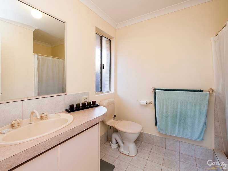 17 Durrington Glade, Clarkson WA 6030