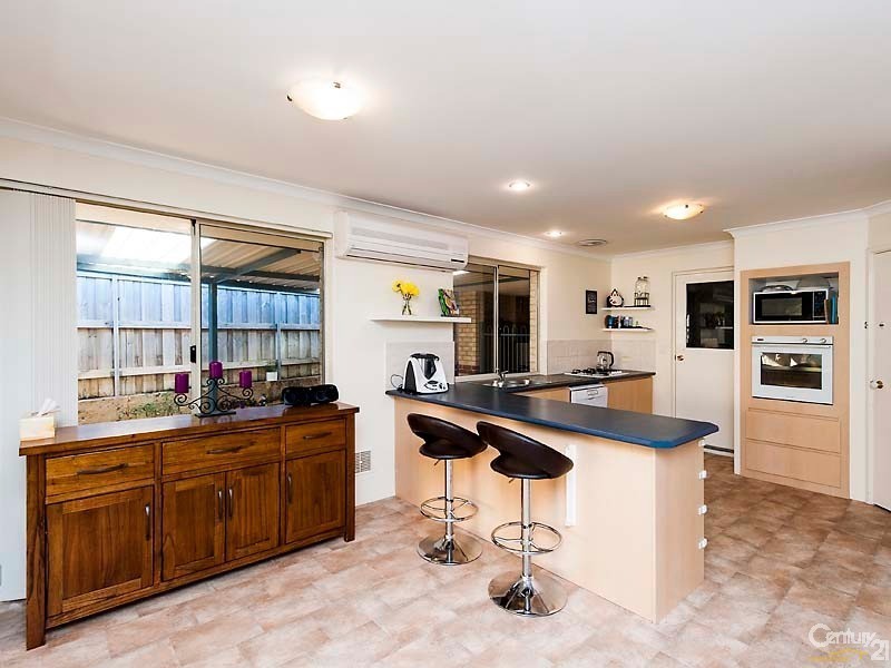 17 Durrington Glade, Clarkson WA 6030