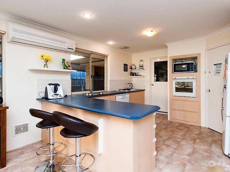 17 Durrington Glade, Clarkson WA 6030