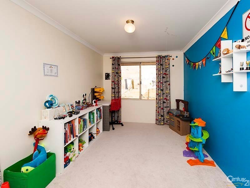 17 Durrington Glade, Clarkson WA 6030