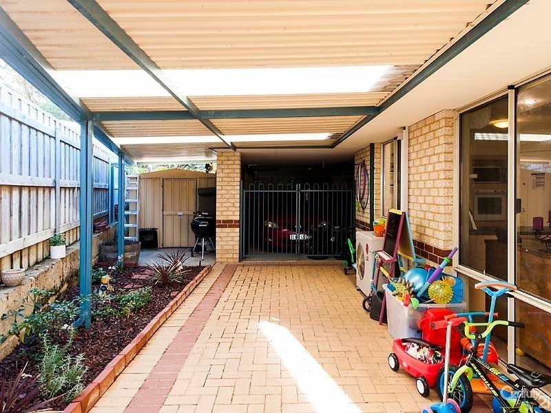 17 Durrington Glade, Clarkson WA 6030