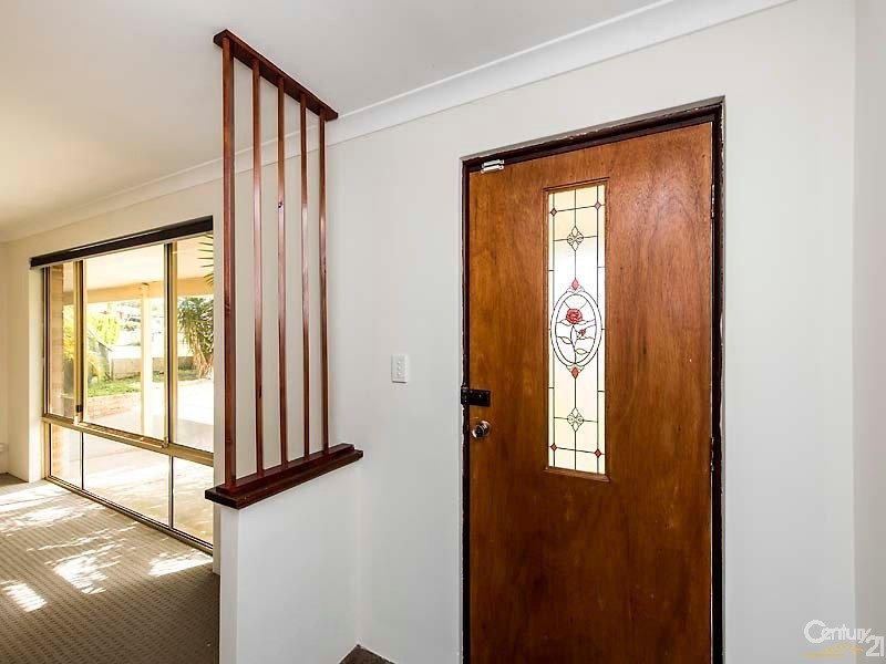 9 Larsson Walk, Clarkson WA 6030