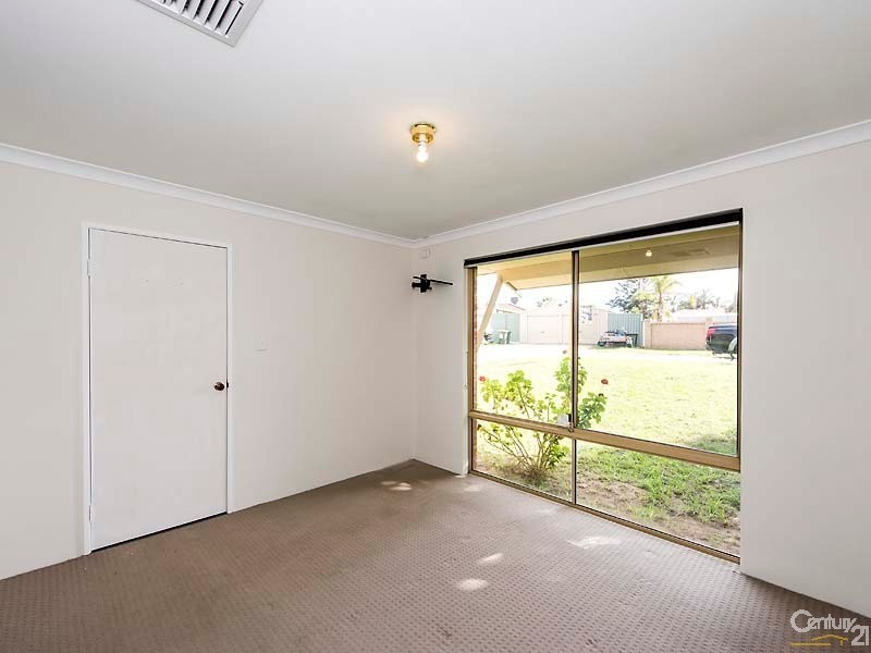 9 Larsson Walk, Clarkson WA 6030