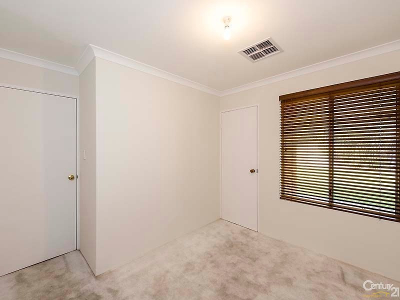 9 Larsson Walk, Clarkson WA 6030