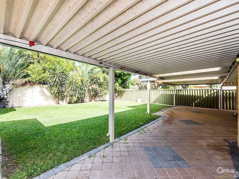 9 Larsson Walk, Clarkson WA 6030