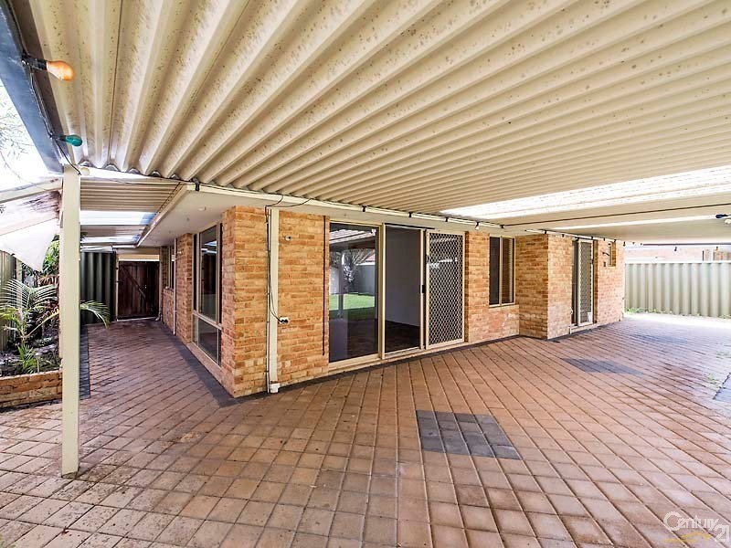 9 Larsson Walk, Clarkson WA 6030