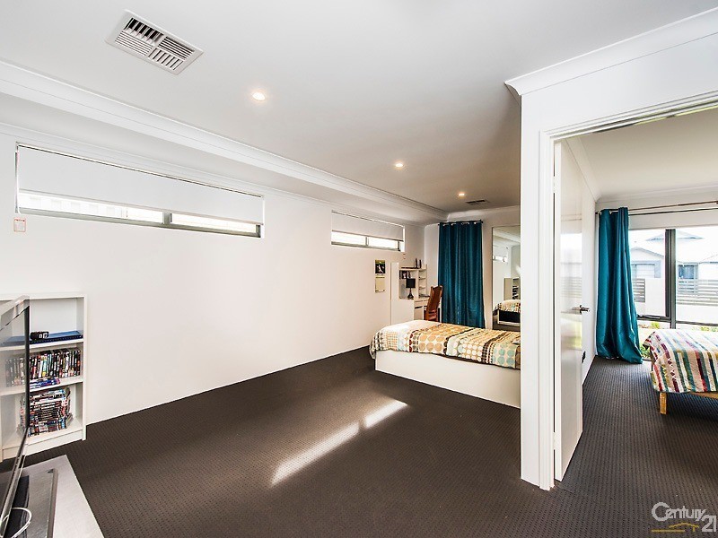 6 Mercado Way, Alkimos WA 6038