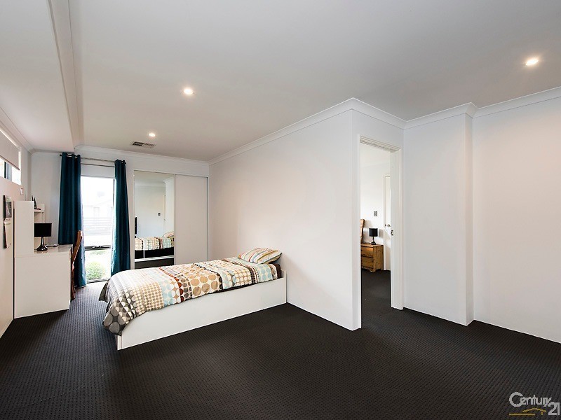 6 Mercado Way, Alkimos WA 6038