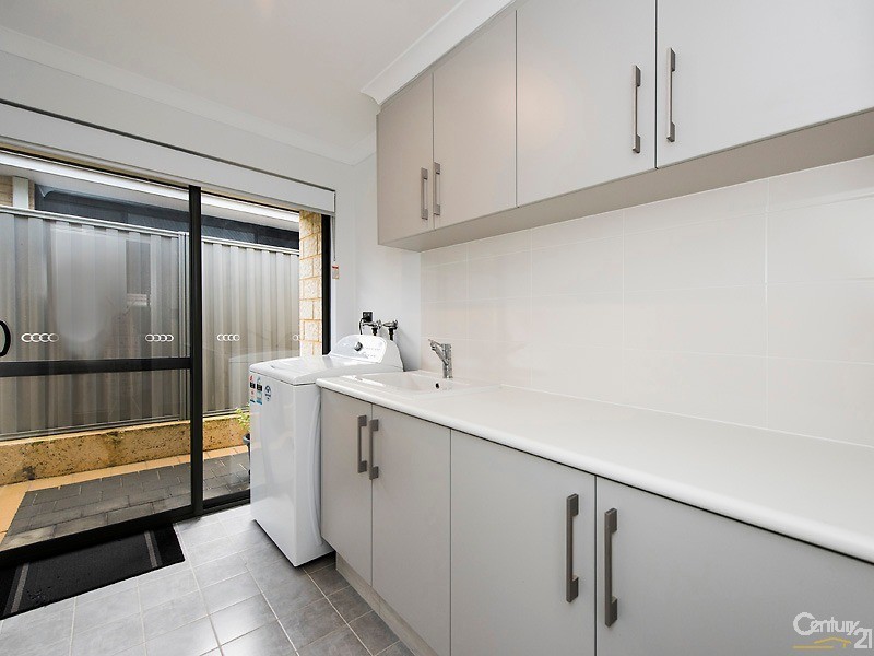 6 Mercado Way, Alkimos WA 6038