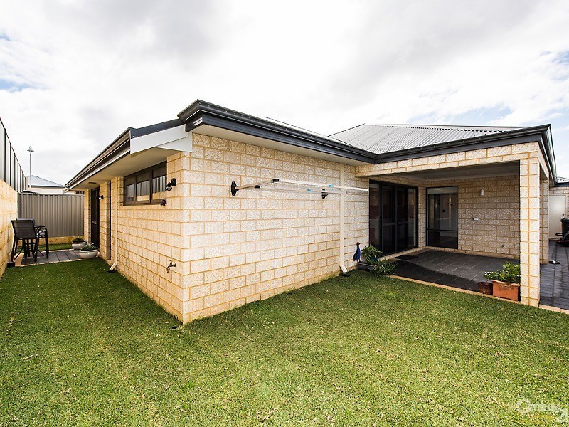 6 Mercado Way, Alkimos WA 6038
