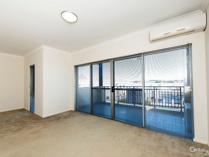 19/291 Ocean Keys Boulevard, Clarkson WA 6030