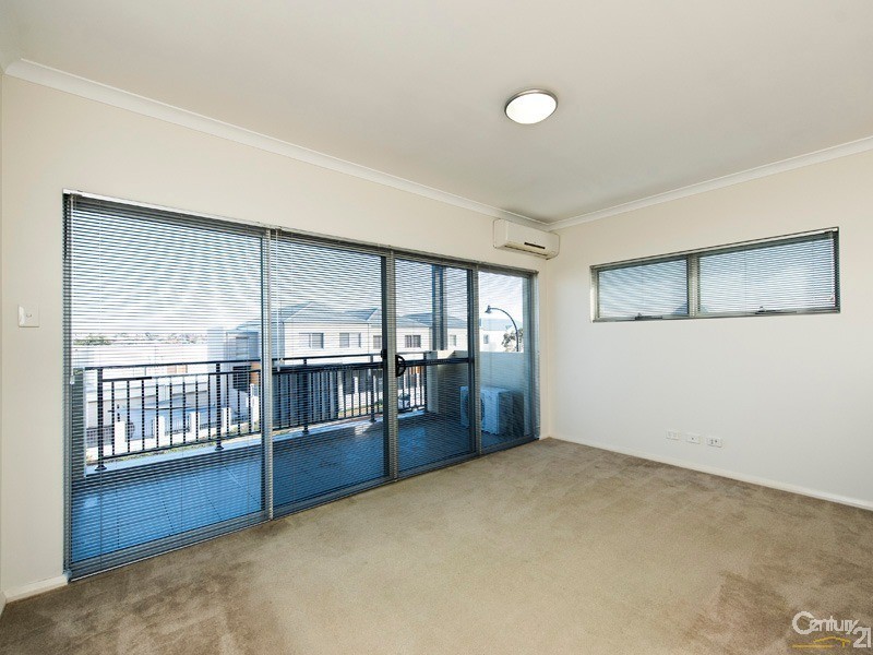 19/291 Ocean Keys Boulevard, Clarkson WA 6030