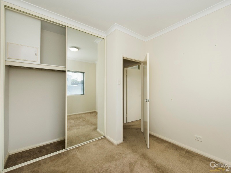 19/291 Ocean Keys Boulevard, Clarkson WA 6030