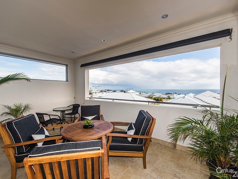 3 Seafarer Way, Jindalee WA 6036