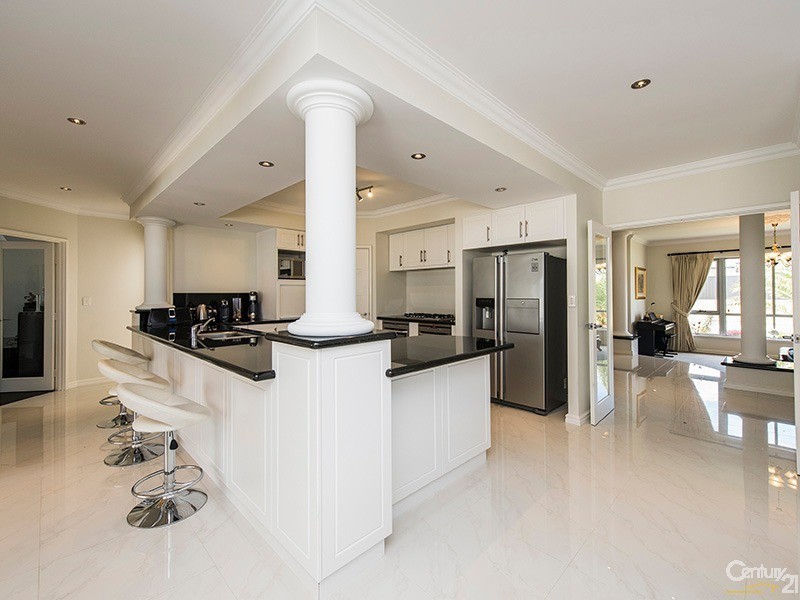 3 Seafarer Way, Jindalee WA 6036