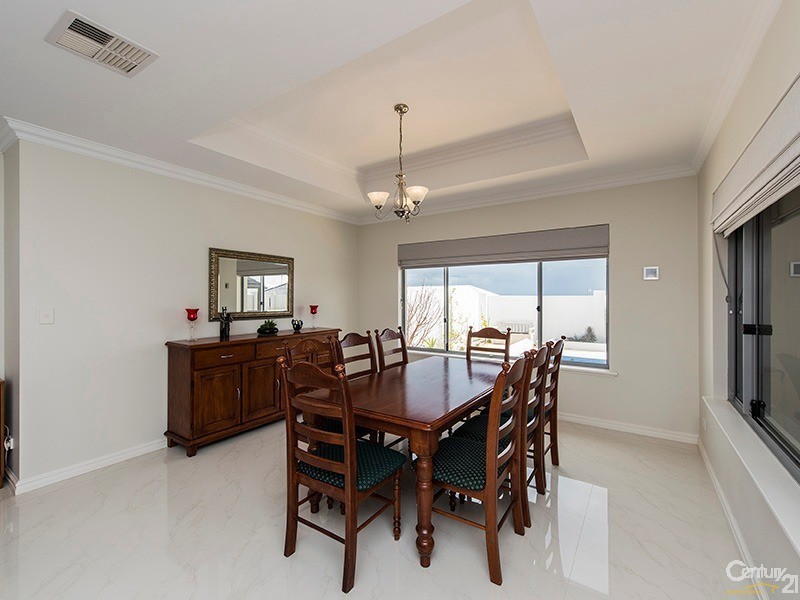 3 Seafarer Way, Jindalee WA 6036