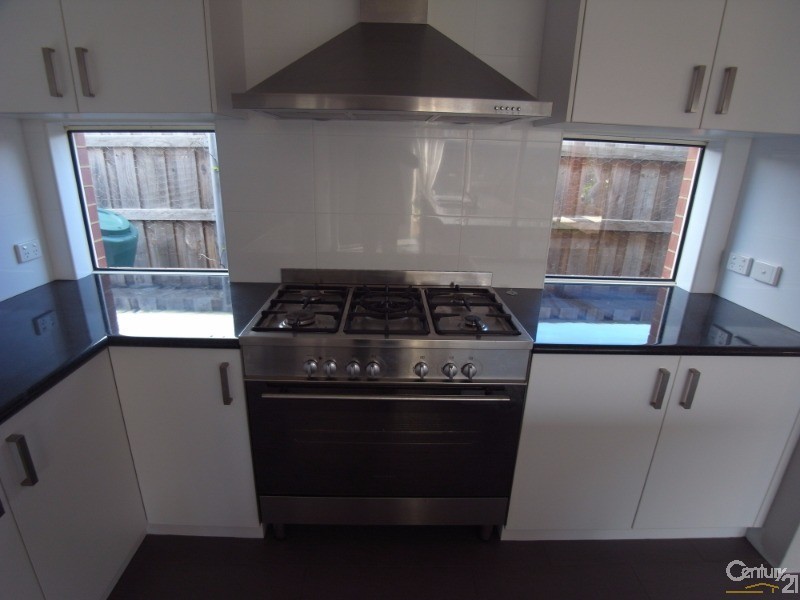 6 Windward Street, Yanchep WA 6035