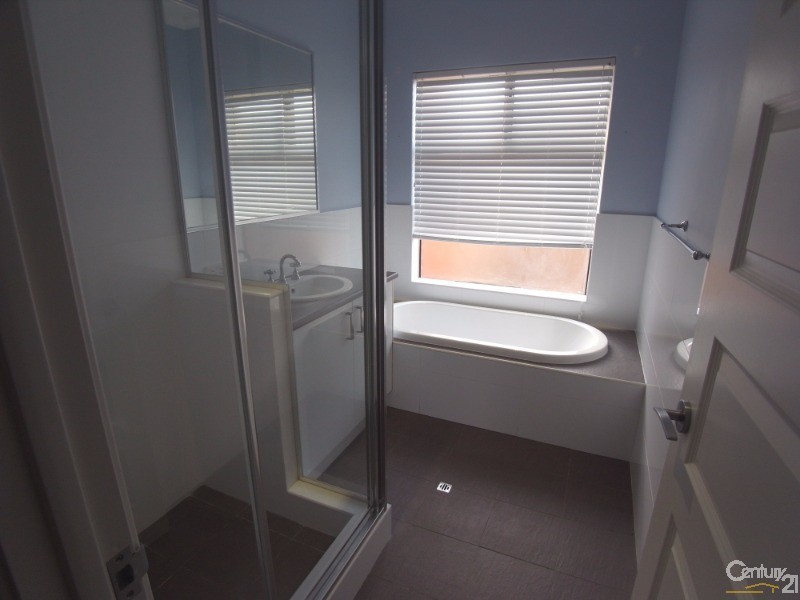 6 Windward Street, Yanchep WA 6035