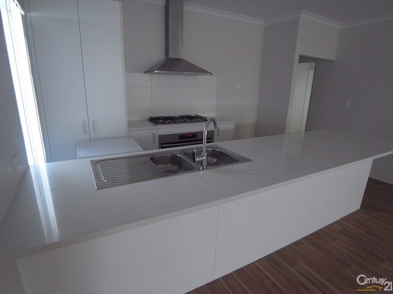 11 Tawny WAY, Alkimos WA 6038