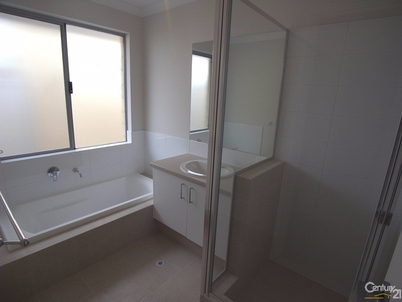 11 Tawny WAY, Alkimos WA 6038