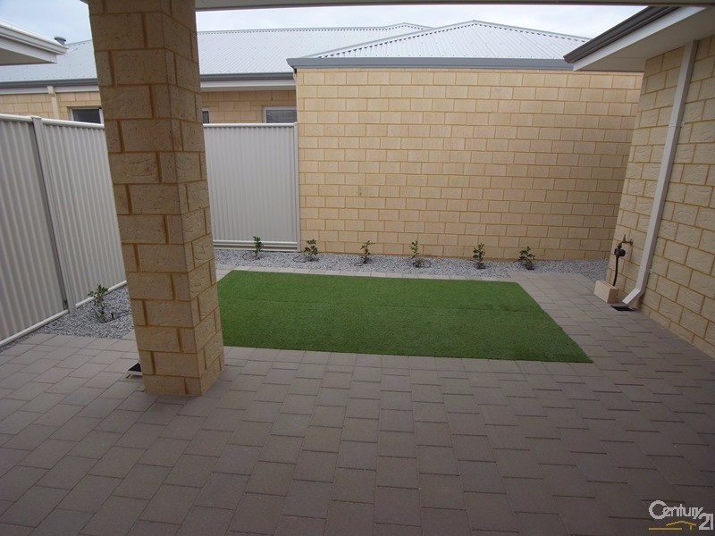 11 Tawny WAY, Alkimos WA 6038