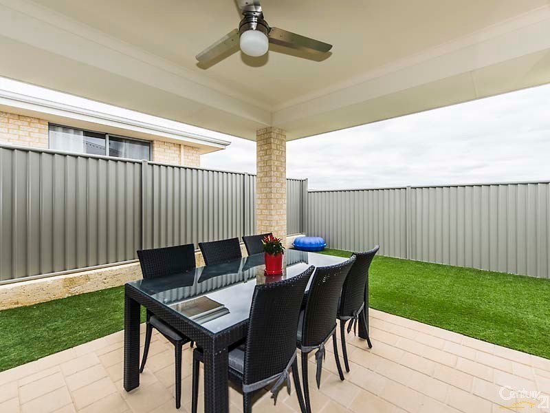 18 Makassar Way, Clarkson WA 6030