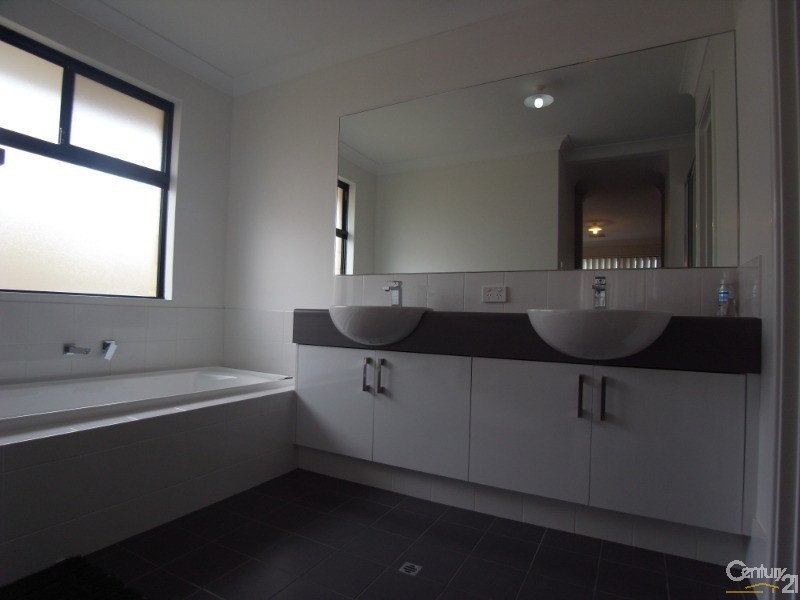 35 Karril Turn, Yanchep WA 6035