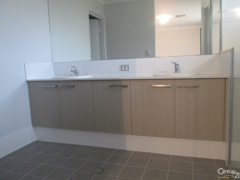 1 Gilford Green, Butler WA 6036