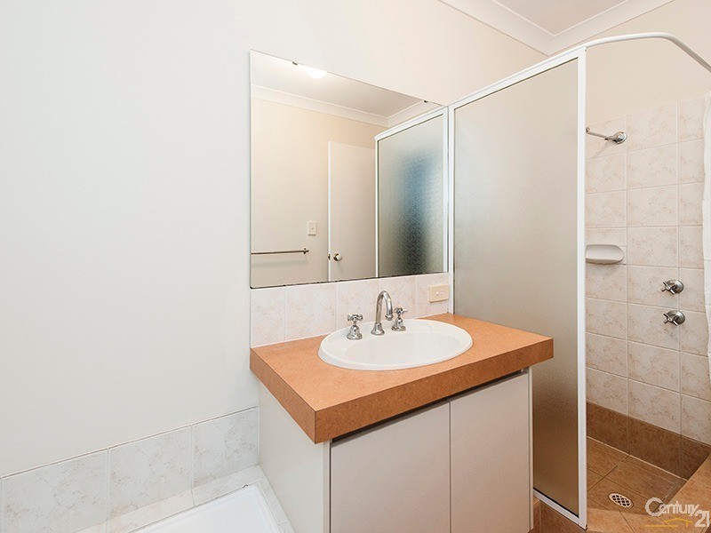 124 Seagrove Boulevard, Merriwa WA 6030