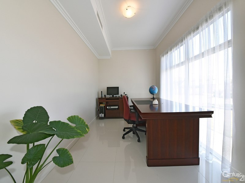 15 Dotterel Green, Jindalee WA 6036