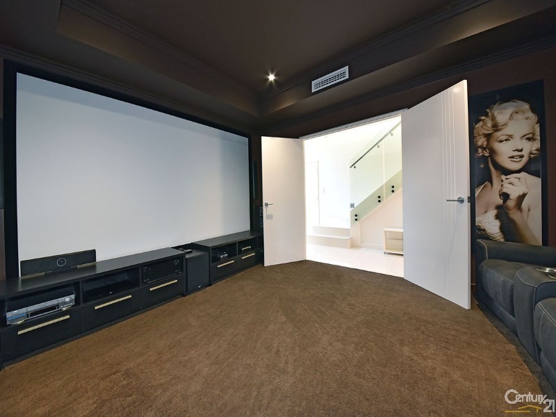 15 Dotterel Green, Jindalee WA 6036