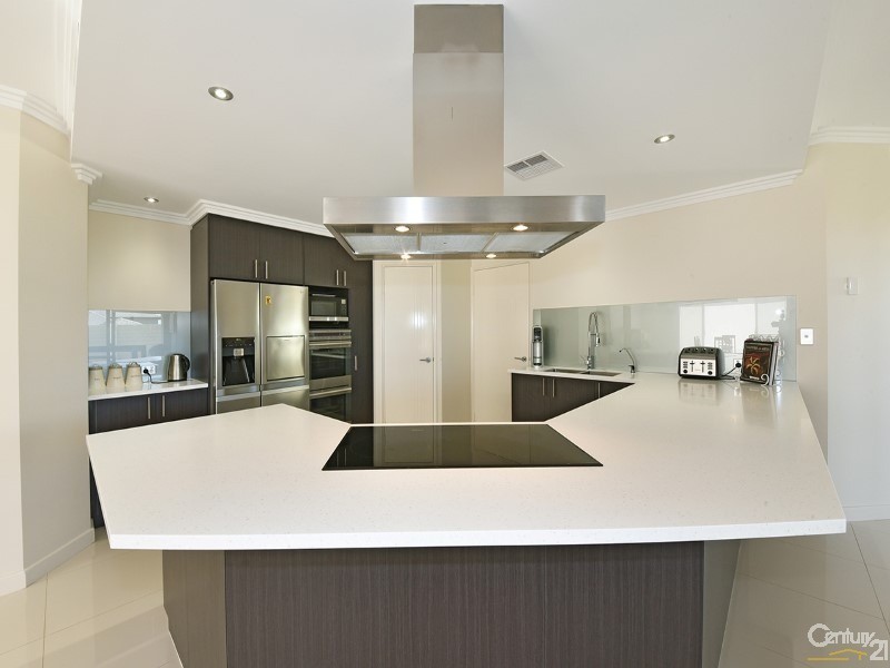 15 Dotterel Green, Jindalee WA 6036