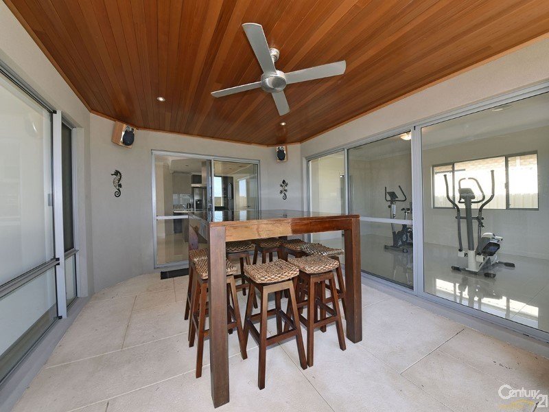 15 Dotterel Green, Jindalee WA 6036