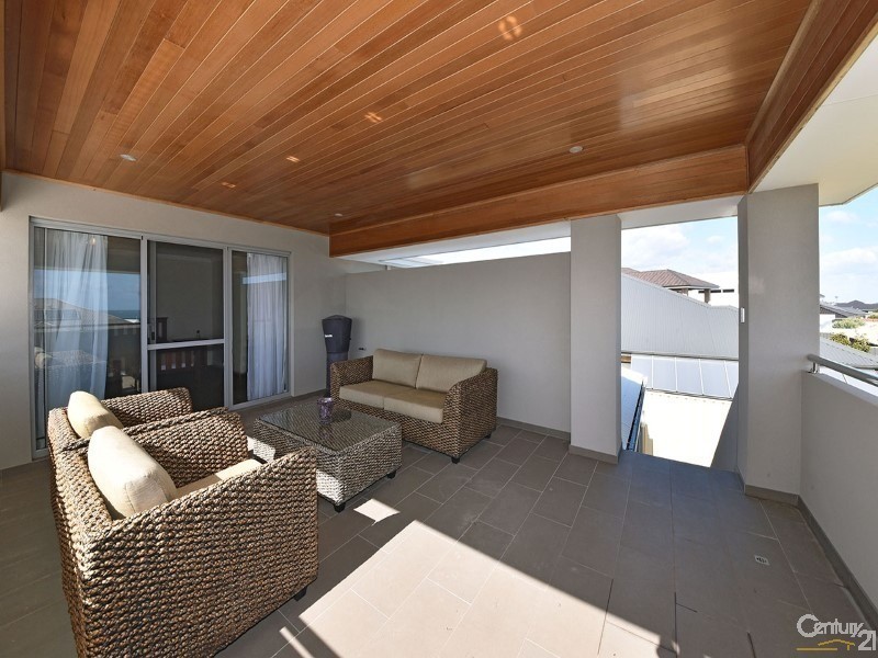 15 Dotterel Green, Jindalee WA 6036