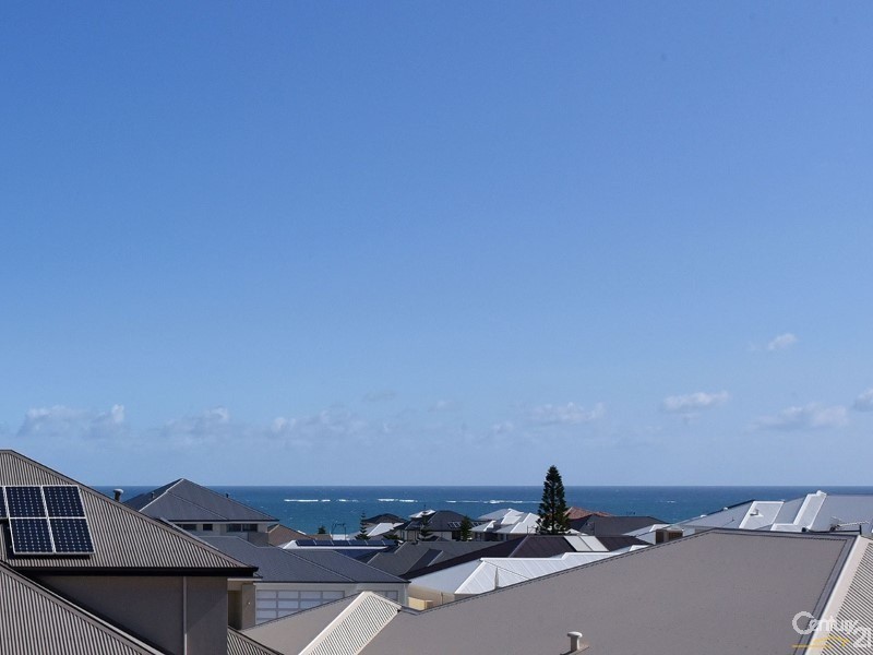 15 Dotterel Green, Jindalee WA 6036