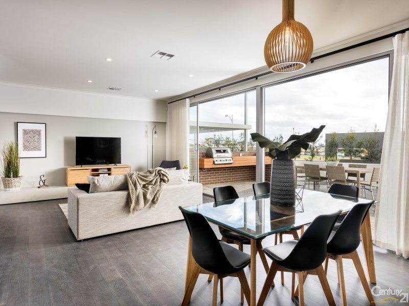 77 Reflection Boulevard, Jindalee WA 6036