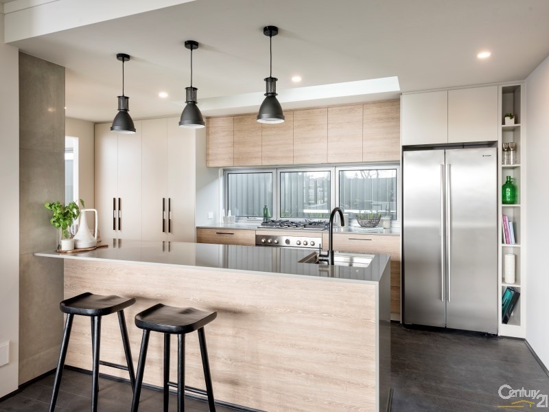 77 Reflection Boulevard, Jindalee WA 6036