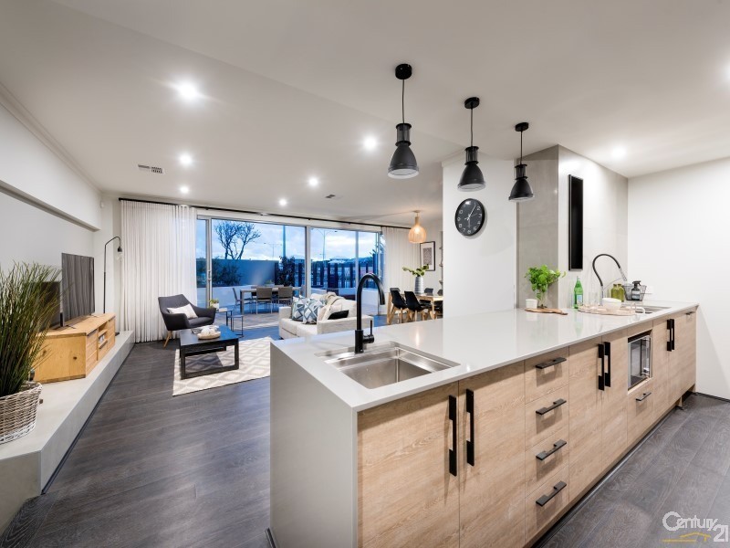 77 Reflection Boulevard, Jindalee WA 6036